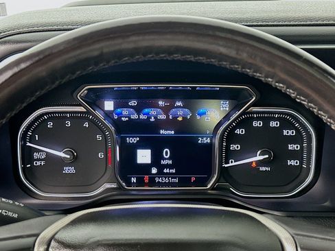 Used 2021 GMC Yukon XL Denali w/ Denali Ultimate Package AWD/4WD image 12