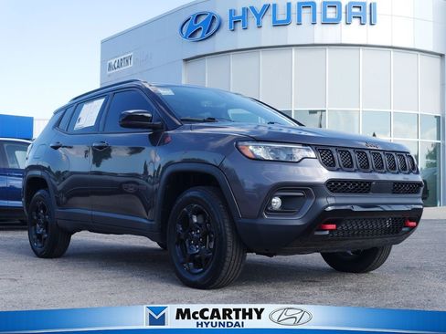 Used 2024 Jeep Compass Trailhawk AWD/4WD image 1