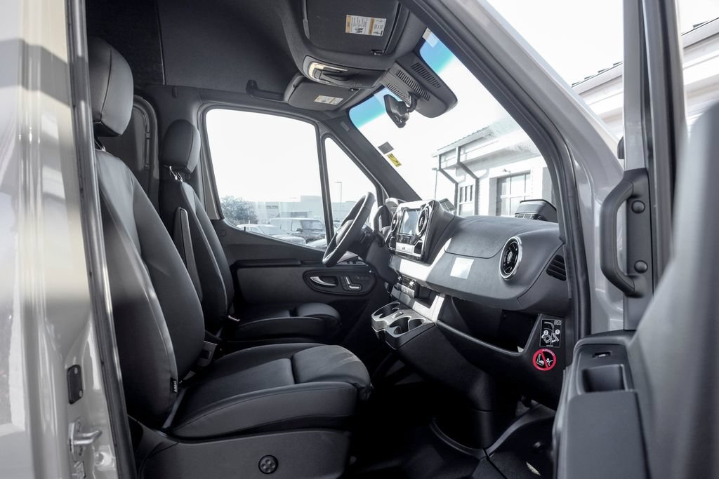 New 2026 Mercedes-Benz Sprinter 2500 image 23