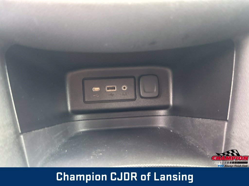 Used 2022 Chevrolet Equinox LT FWD image 31
