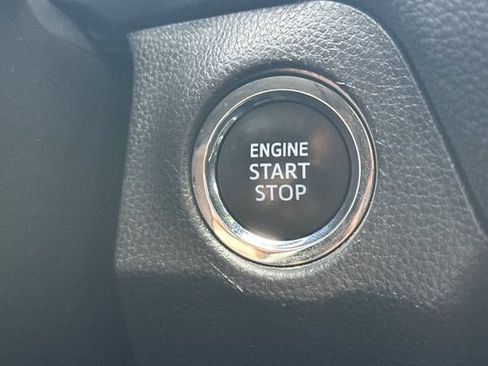 Certified 2025 Toyota RAV4 XLE FWD image 27