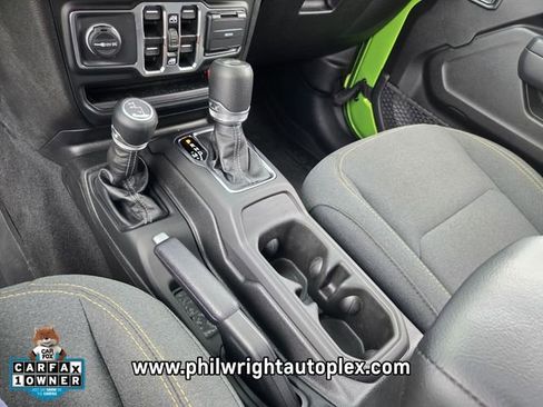 Used 2025 Jeep Wrangler Unlimited Sport AWD/4WD image 23
