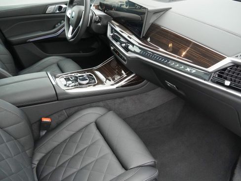 Used 2026 BMW X7 xDrive40i AWD/4WD image 30
