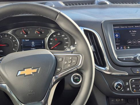 Used 2024 Chevrolet Equinox LT image 8