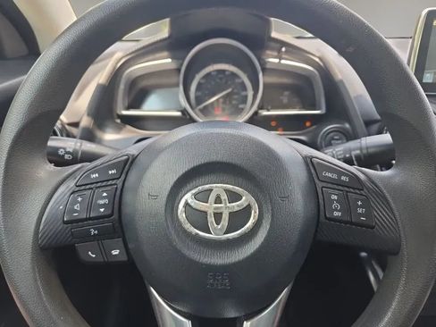 Used 2018 Toyota Yaris iA FWD image 14
