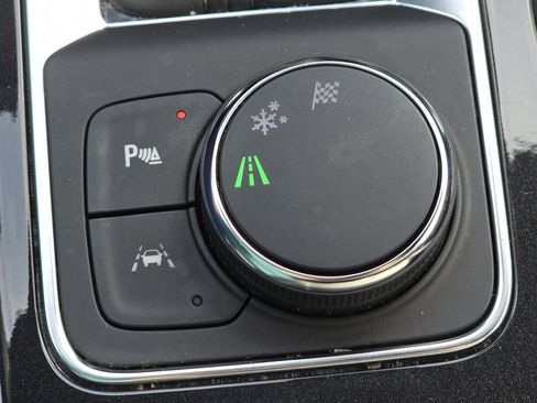 Certified 2023 Chevrolet Blazer Premier w/ Driver Confidence II Package image 14