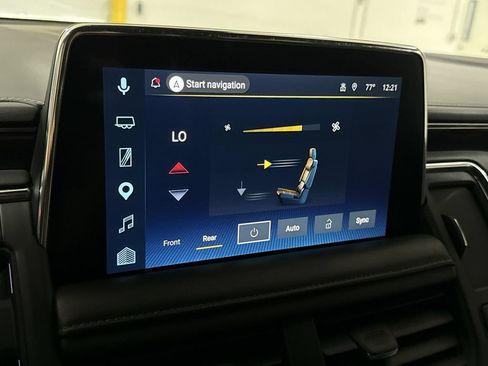 Used 2023 Chevrolet Suburban LT AWD/4WD image 17