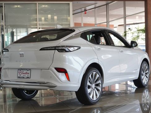 New 2026 Buick Envista Avenir image 3