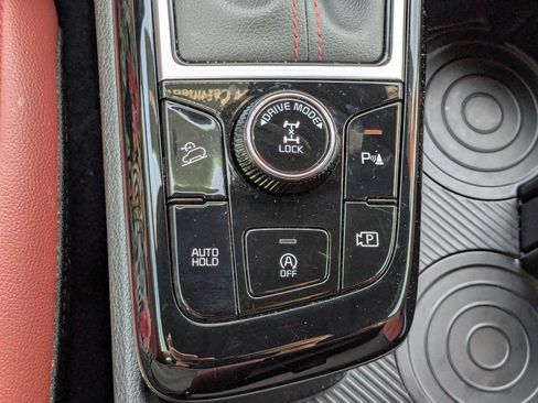 Certified 2024 Kia Sportage SX AWD/4WD image 26