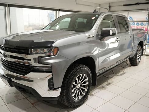 Used 2022 Chevrolet Silverado 1500 LT w/ Z71 Off-Road Package image 5