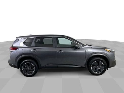Used 2025 Nissan Rogue SV AWD/4WD image 9