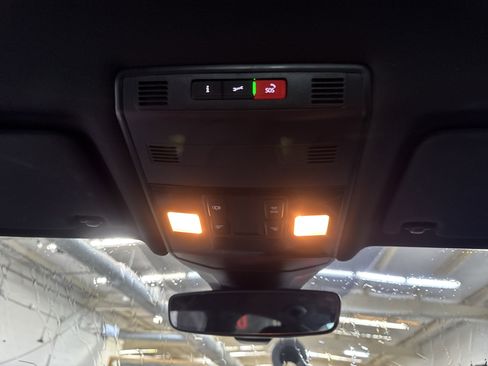 Used 2025 Volkswagen Jetta Sport image 21