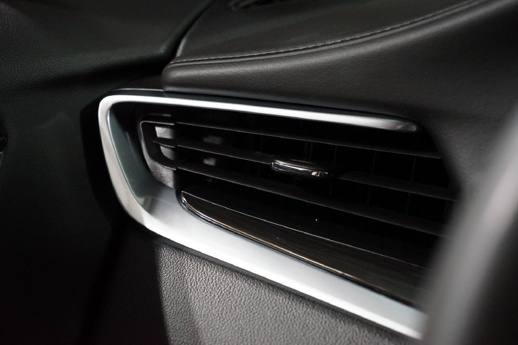 Used 2020 Buick Enclave Essence FWD image 24
