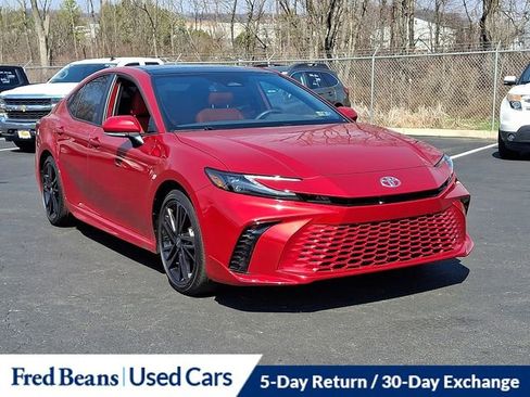 Used 2025 Toyota Camry XSE image 2