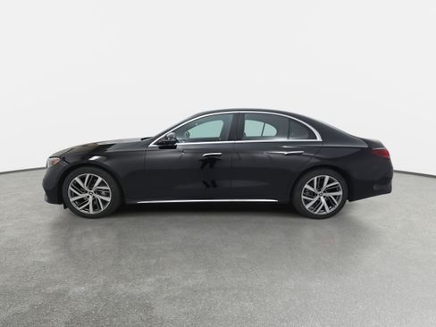 New 2026 Mercedes-Benz E 350 4MATIC Sedan image 8