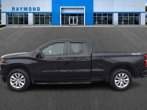 Used 2019 Chevrolet Silverado 1500 Custom w/ Custom Convenience Package image 6