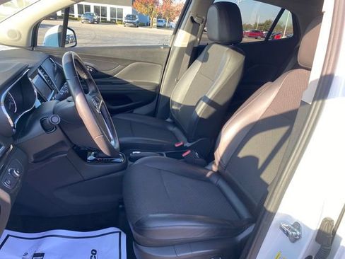 Used 2022 Buick Encore Preferred w/ Safety Package image 14
