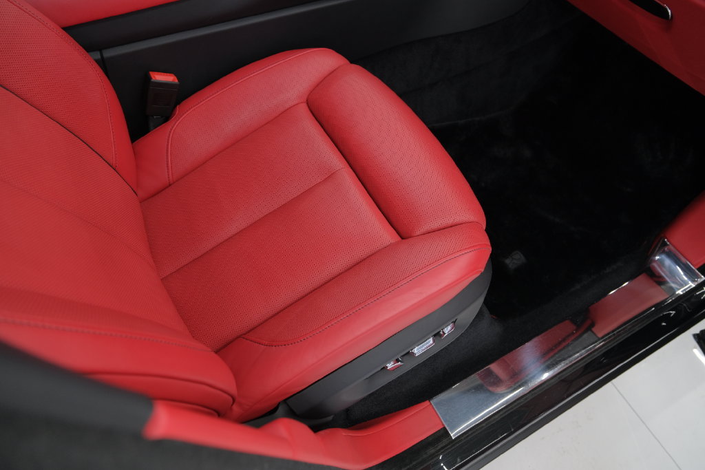 Used 2022 Rolls-Royce Cullinan AWD/4WD image 18