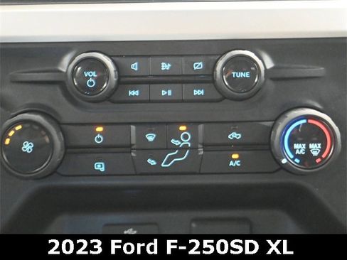 Used 2023 Ford F250 XL w/ STX Appearance Package image 15