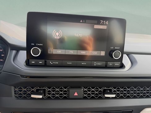 Used 2025 Honda Accord SE image 15