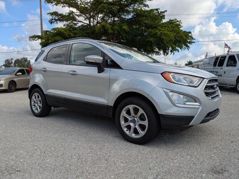 Used 2021 Ford EcoSport SE w/ SE Convenience Package FWD image 2