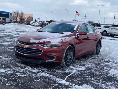 Used 2016 Chevrolet Malibu LT image 1