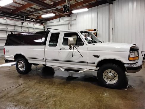 Used 1997 Ford F250 4x4 SuperCab Heavy Duty image 5