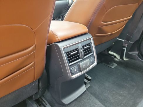 Used 2019 Subaru Forester Touring w/ Popular Package #3 AWD/4WD image 11