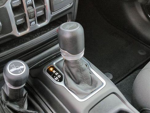 Used 2020 Jeep Wrangler Unlimited Sport S AWD/4WD image 12