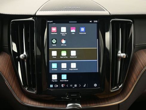 Used 2023 Volvo XC60 B6 Ultimate w/ Climate Package image 21