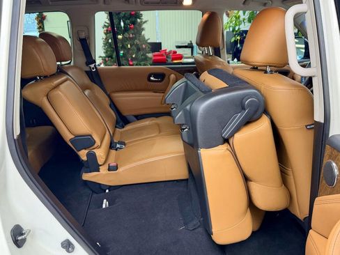 Used 2016 INFINITI QX80 4WD w/ Signature Edition Package image 70