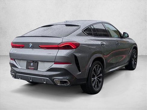 New 2026 BMW X6 xDrive40i image 2