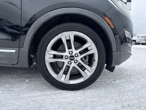 Used 2017 Lincoln MKC Reserve w/ Lincoln MKC Climate Package image 9