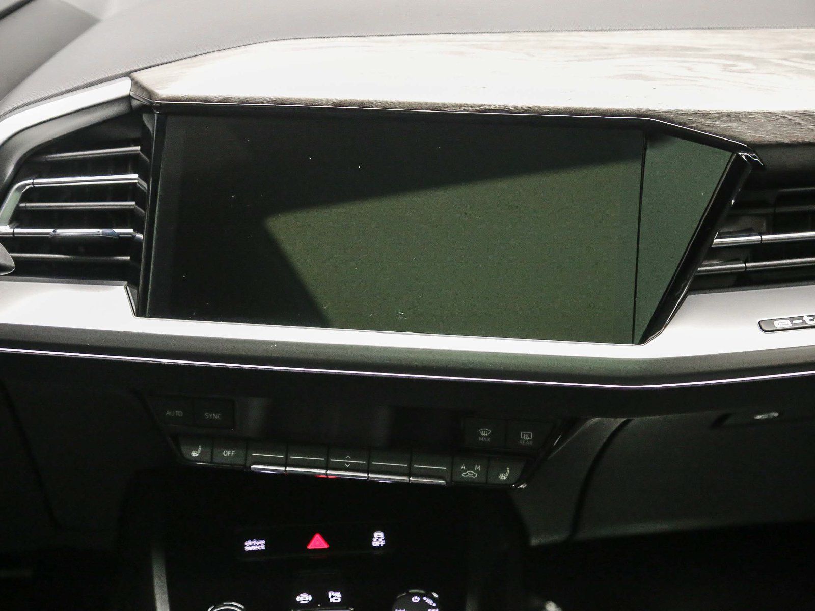 Certified 2023 Audi Q4 e-tron Premium w/ Convenience Package RWD image 15