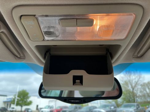 Used 2001 Toyota Avalon XLS image 34