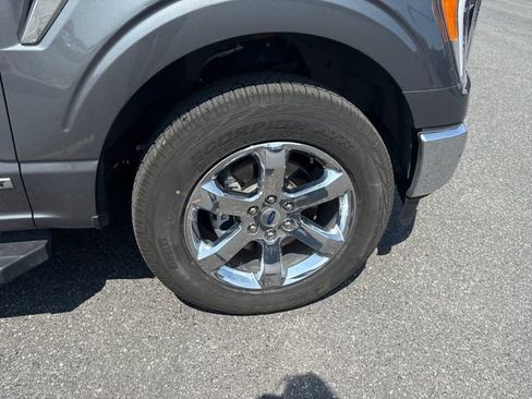 Used 2021 Ford F150 Lariat AWD/4WD image 9