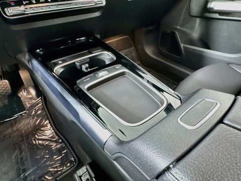 Certified 2026 Mercedes-Benz GLB 250 image 7