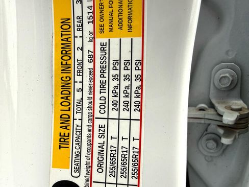 Used 2021 Chevrolet Colorado LT image 42