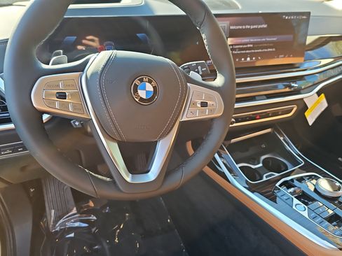 New 2026 BMW X7 xDrive40i w/ Executive Package image 18