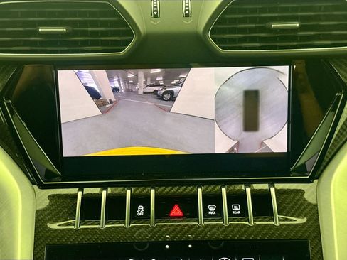 Used 2020 Lamborghini Urus AWD/4WD image 14