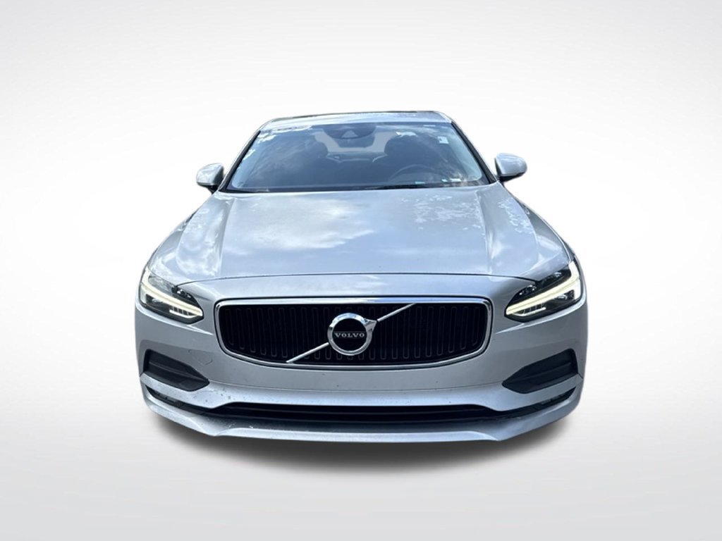 Used 2018 Volvo S90 T5 Momentum FWD image 3