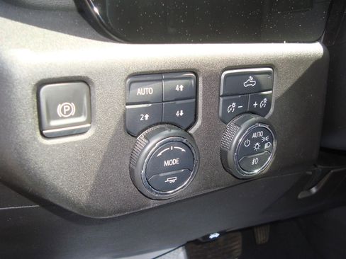 Used 2023 Chevrolet Silverado 1500 RST image 11