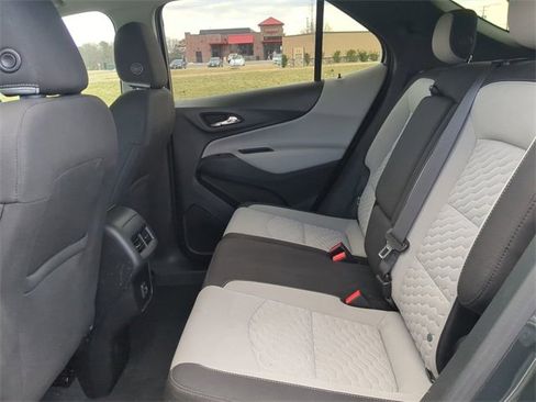 Used 2020 Chevrolet Equinox LS w/ LS Convenience Package image 13