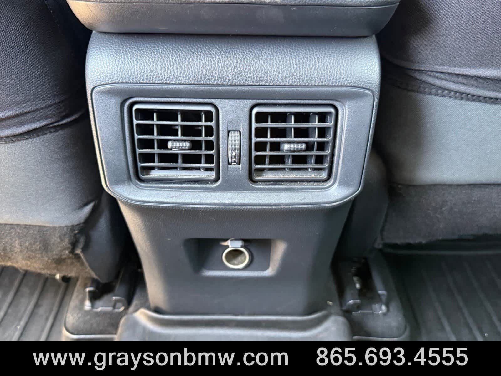 Used 2021 Toyota RAV4 LE AWD/4WD image 18