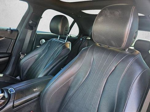 Used 2020 Mercedes-Benz E 350 4MATIC Sedan image 11