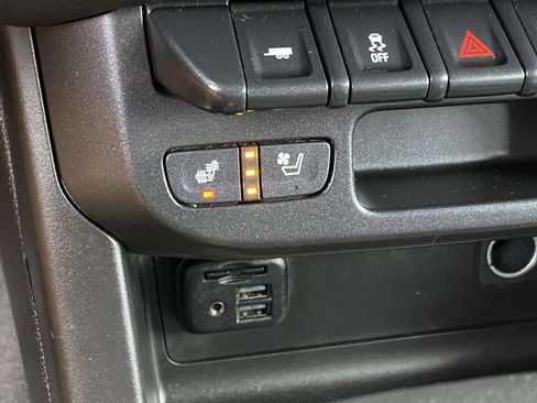 Used 2020 GMC Canyon Denali image 15