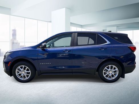 Used 2023 Chevrolet Equinox LT AWD/4WD image 2