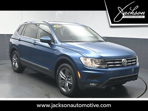 Used 2020 Volkswagen Tiguan SEL FWD image 1