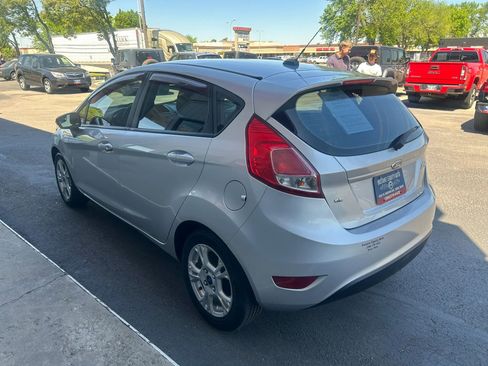 Used 2015 Ford Fiesta SE FWD image 27