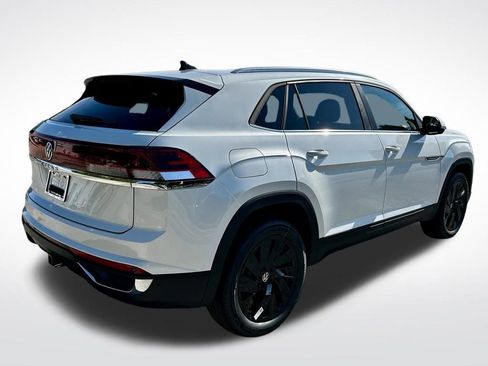 New 2026 Volkswagen Atlas Cross Sport SE FWD image 5